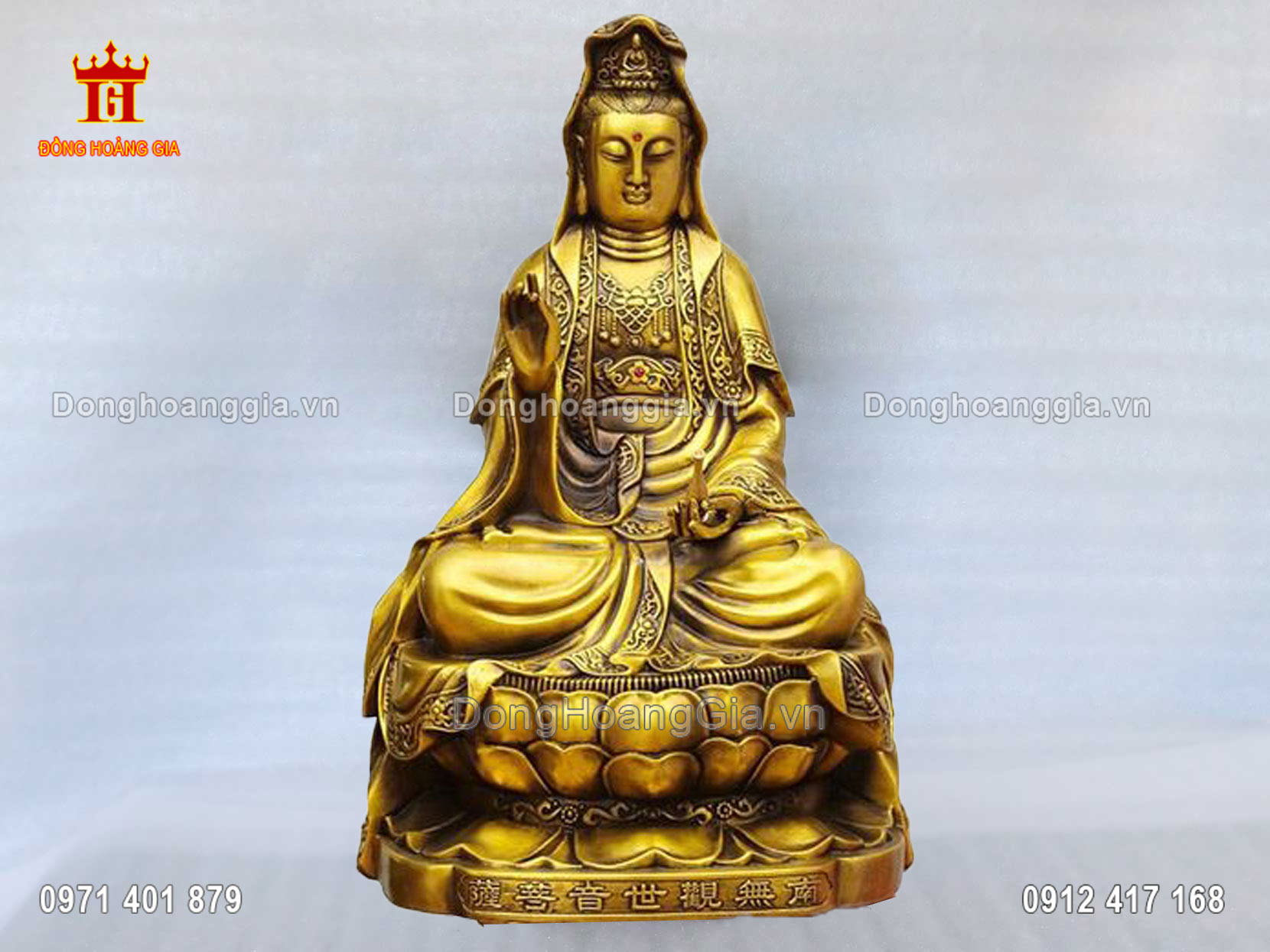 Tượng Phật Quan Âm bằng đồng được chế tác hoàn toàn thủ công